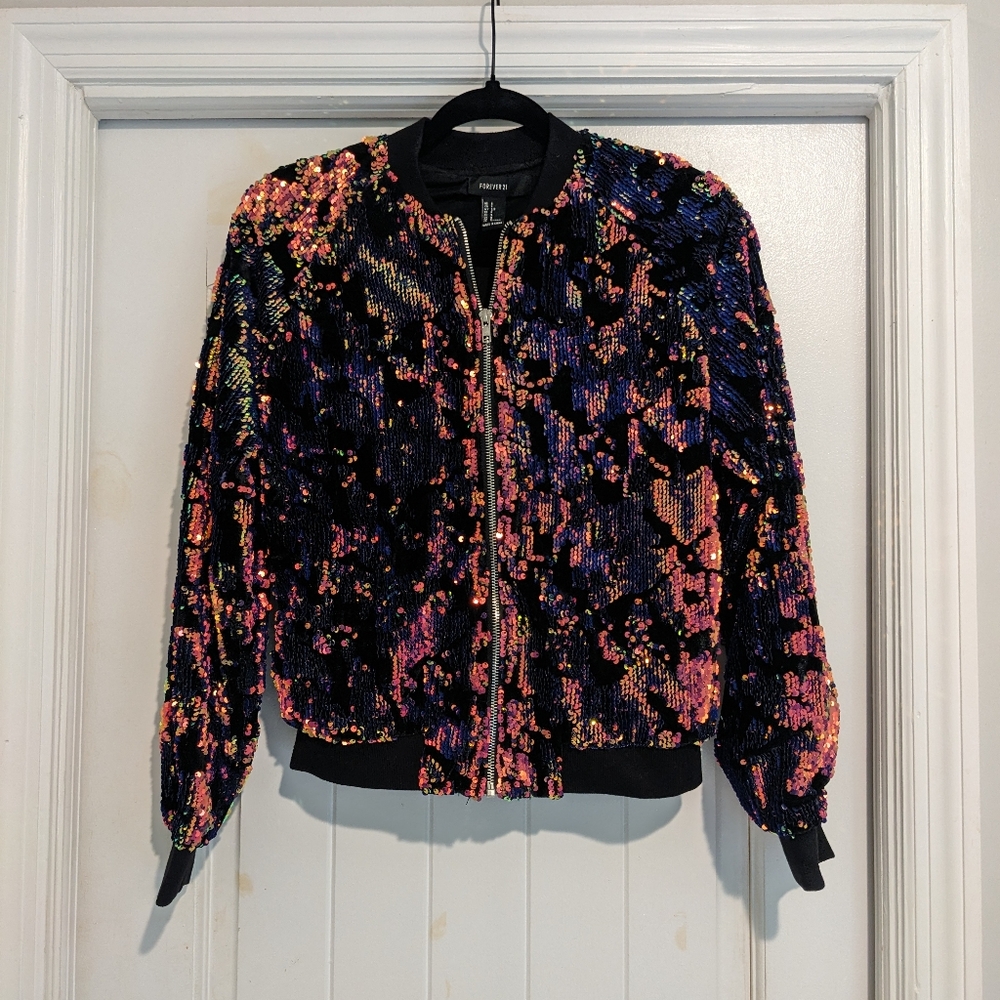 ✨ Forever 21 Velvet Sequin Bomber Jacket ✨ SzS